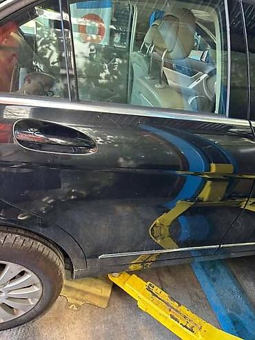 bueno: VRATA ZA W204 ZA MERCEDES BENZ C KLASA, C 180, C 160 . OD 2007. DO — 1
