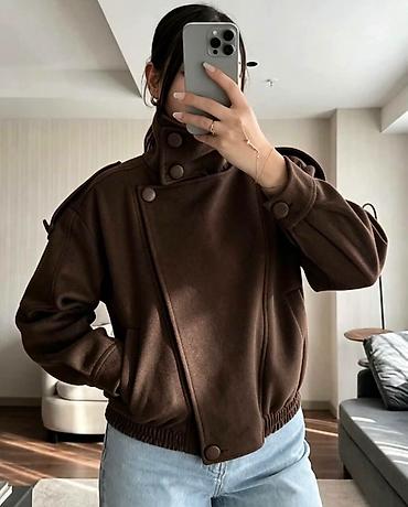ellesse zimske jakne: Zara jakna 
Cena 3900
Uni vel.
Vel.33 — 1