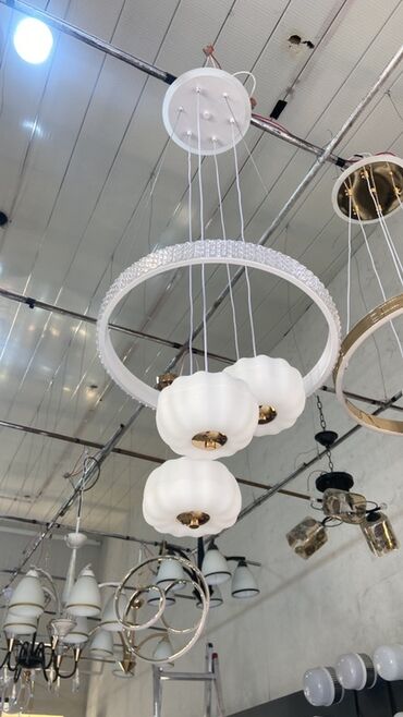 Искусственные цветы: Led люстра, 4 и более ламп, Металл
