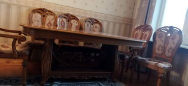 bineqedide satilan heyet evleri: Qonaq otağı üçün, İşlənmiş, Açılan, Oval masa, 8 stul, Malayziya