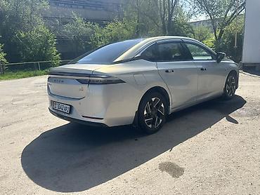 Другой электротранспорт: Электромобиль AION S Plus - Кузов: седан, серебристый цвет - Задние — 11
