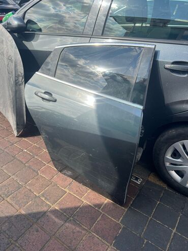 Avtomobil qapıları: Sağ arxa, Chevrolet TRAX, 2018 il, ABŞ, Ünvandan götürmə — 8