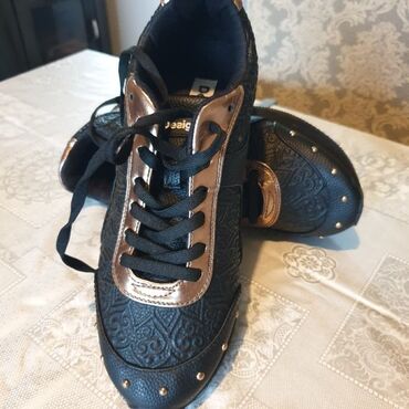 nike patike jordan max aura 4: Desigual, 40, color - Black at lalafo.rs nike patike jordan max aura 4: Desigual, 40, color - Black