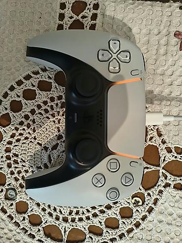 video magnitafon: Sony PlayStation 5 DualSense naqilsiz oyun pultu İstifade olunmayıb — 2