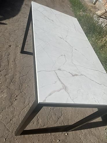 Компьютерные столы: Компьютерный стол, Новый, С полками — 13