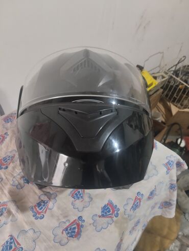 Мотоциклы и мопеды: Продаю шлем модулятор,в хорошем состоянииб/у,брал за пять тысяч