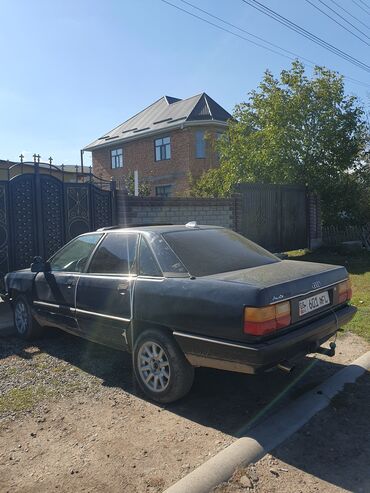 Audi: Audi 100: 1988 г., 1.8 л, Механика, Бензин, Седан