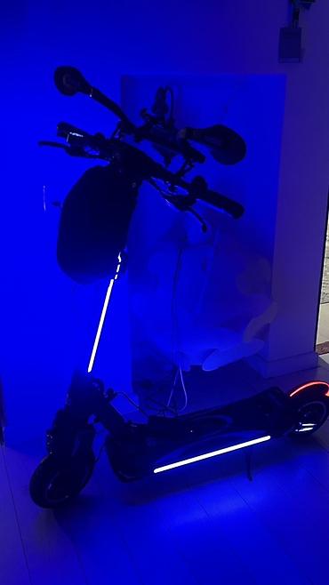Электротранспорт: Şəhər üçün güclü elektrik skuteri - Rəng: qara, zərif dizayn - Geniş — 7