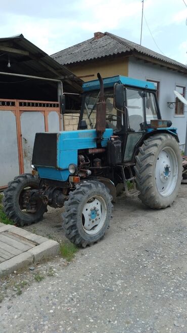 başak traktör: Traktor t-60, 2001 il, motor 0.6 l, İşlənmiş