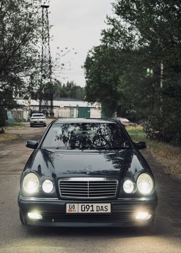 молоковоз машина: Mercedes-Benz E-Class: 1998 г., 3.2 л, Автомат, Бензин, Седан
