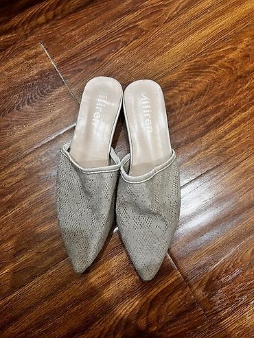 Другая женская обувь: Набор женской обуви, размер 37. 1) Кроссовки - Цвет: черный с белой — 3