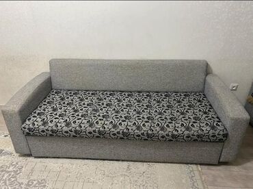 Раскладные диваны: Раскладной диван, Б/у, Двухстворчатая