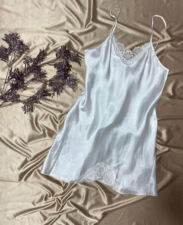 Костюмы: Yenidir.islenmeyib olcu-Standart (S/M/L olculere uygundur) Yungul