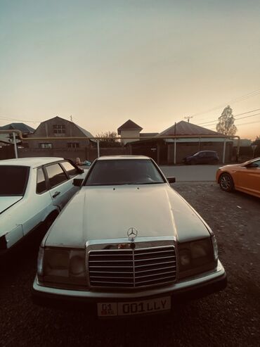 спринтер сапок грузовой: Mercedes-Benz W124: 1988 г., Седан