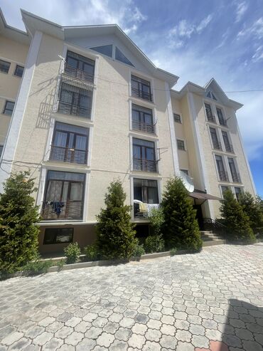 3 комнатная квартира бишкек цена: Квартира, ЦО Кыргызское взморье, Бостери, Детская площадка, Парковка, стоянка, Охраняемая территория