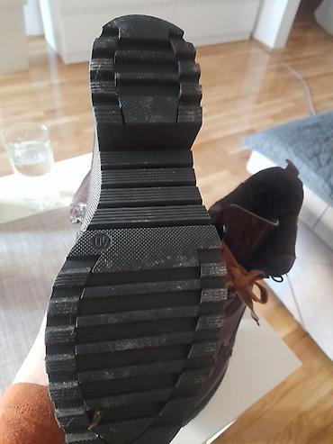 Gležnjače: Gležnjače, Aldo, 40 — 8