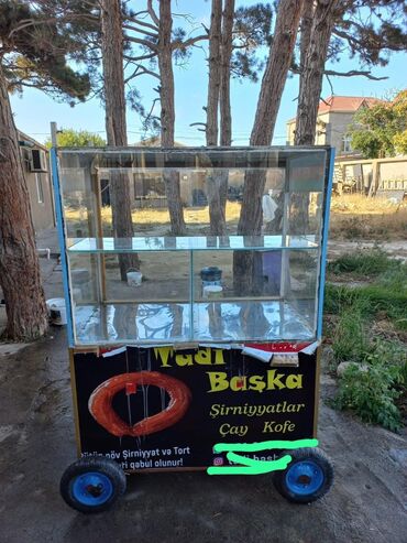 Dönər aparatları: Gəzən kiçik satış arabası. Çox məqsədidir, istənilən sahədə istifadə