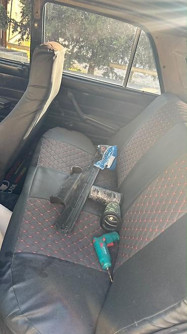 uaz qaz 69 satilir: Mator nömresizdi senedde qeyd olunub . mostda az maz ses var . mator — 5