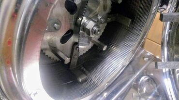 Digər restoran, kafe avadanlığı: Sənaye tipli dəyirmanlar sifarişlə gətirilir. Dəyirmanla bütün — 8