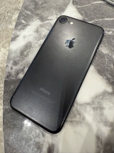 iphone a 6: IPhone 7, Qara, Barmaq izi