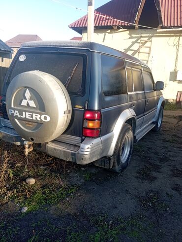 машина марч: Mitsubishi Pajero: 1993 г., 2.5 л, Автомат, Дизель, Внедорожник