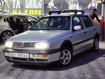 авто гольф2: Volkswagen Vento: 1995 г., 1.8 л, Механика, Бензин, Седан