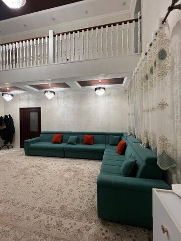 Долгосрочная аренда домов: 180 м², 5 комнат — 1