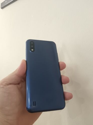 samsung tab a7 128gb: Samsung Galaxy A01, 16 GB, rəng - Gümüşü, Zəmanət, İki sim kartlı