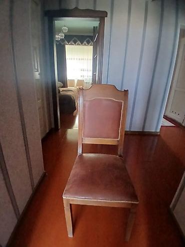 sekret: Mebel dəsti – qonaq otağı və yataq otağı üçün - 3 qapılı şkaf: üst — 3