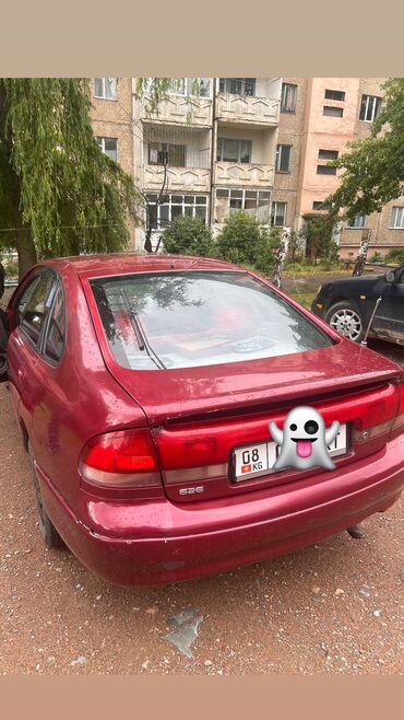 100000 авто: Mazda 626: 1993 г., 2 л, Механика, Бензин
