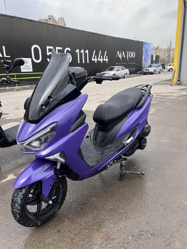 Скутеры: Скутер Yamaha, 150 куб. см, Бензин, Б/у