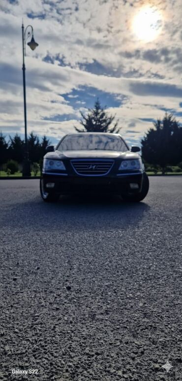 Hyundai: Hyundai Sonata sedan – qara rəng, 4 qapı, arxa ötürücülük anteni — 13