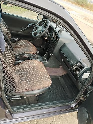 Volkswagen: Volkswagen Passat Variant: 1994 г., 1.8 л, Механика, Бензин, Универсал — 8