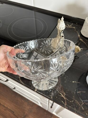 чайник стеклянный: Хрустальная сервировочная чаша на ножке + набор креманок - Материал