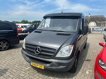 sprinter 4 4: Mercedes-Benz Sprinter 2.2 цельнометаллический фургон (средний база — 8