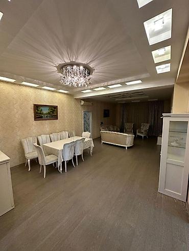 Mənzillər: Satılır 4 otaqlı yeni tikili 176 m², İçəri Şəhər m. Kateqoriya Yeni — 3