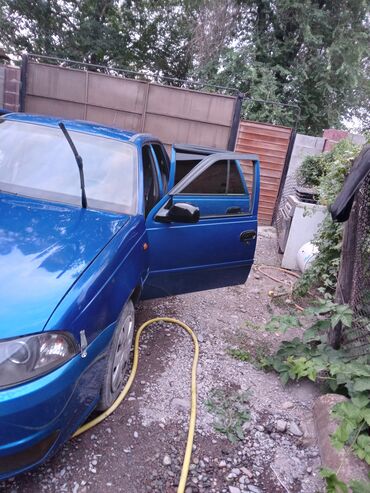 купить запчасти опель омега б: Daewoo Nexia: 2011 г., 1.5 л, Механика, Газ