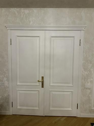 qapi ucun setkalar: Ağ-mat rəng. 210x80 4.5 sm qalınlıq. Şəkildə ruçkalar xaric nə — 2
