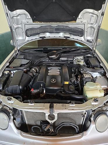 mersedes 212: Mercedes-Benz E-Class: 2001 г., Седан — 10