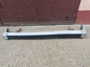 Auto delovi: Zadnji branik Lada 2121,21213,21214 Niva br.3. Polovnan, ocuvan — 1