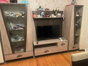 Masa və oturacaq dəstləri: ((2000))*Asya* Tv stend ve şkaflar . Yaxşi veziyyetdedir. Qiymet. 150