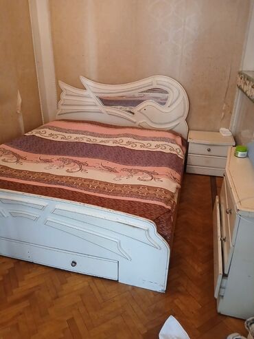 işlənmiş yataq dəsdi: Двуспальная кровать, Б/у