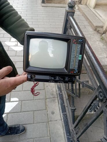 24 ekran smart tv: Yeni Televizor 24" Ünvandan götürmə