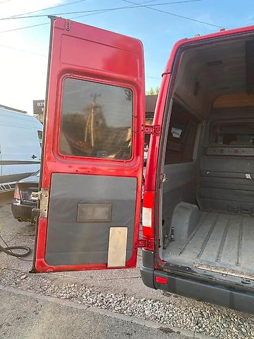 капот тди: Mercedes-Benz Спринтер: 2003 г., 2.2 л, Механика, Дизель, Фургон — 9