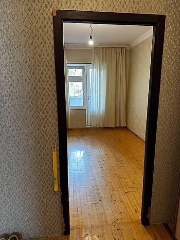 əmlak birjası: Bakı, Yeni Yasamal, 2 otaqlı, Köhnə tikili, m. İnşaatçılar, 65 kv. m — 4
