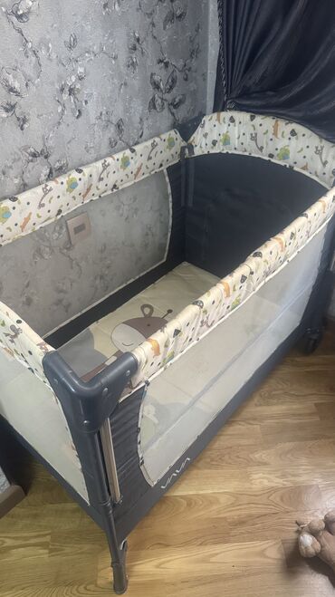 11 yas ucun tortlar: Oğlan və qız üçün, İşlənmiş, Dördbucaq, Beşik, Dəst ilə, Matras ilə, Yellənmə mexanizmsiz