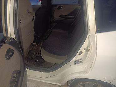 Honda: Honda Fit: 2002 г., 1.3 л, Вариатор, Бензин, Хэтчбэк — 10