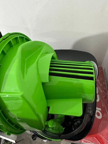 Klasični usisivači: ORCA OR-WCC 204 – usisivač sa vodenim filterom i mašina za pranje — 9