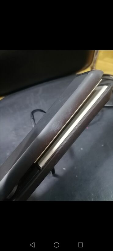 Ostali aparati za ličnu negu: Pegla za kosu Remington 58 w ispravna dobra 
 Mirjevo — 15