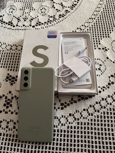 Samsung: Samsung Galaxy S21 FE, 128 GB, Barmaq izi, Simsiz şarj, İki sim kartlı